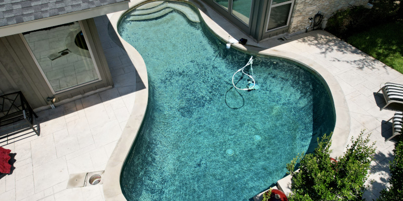 Pool Inspector in Round Rock, Texas